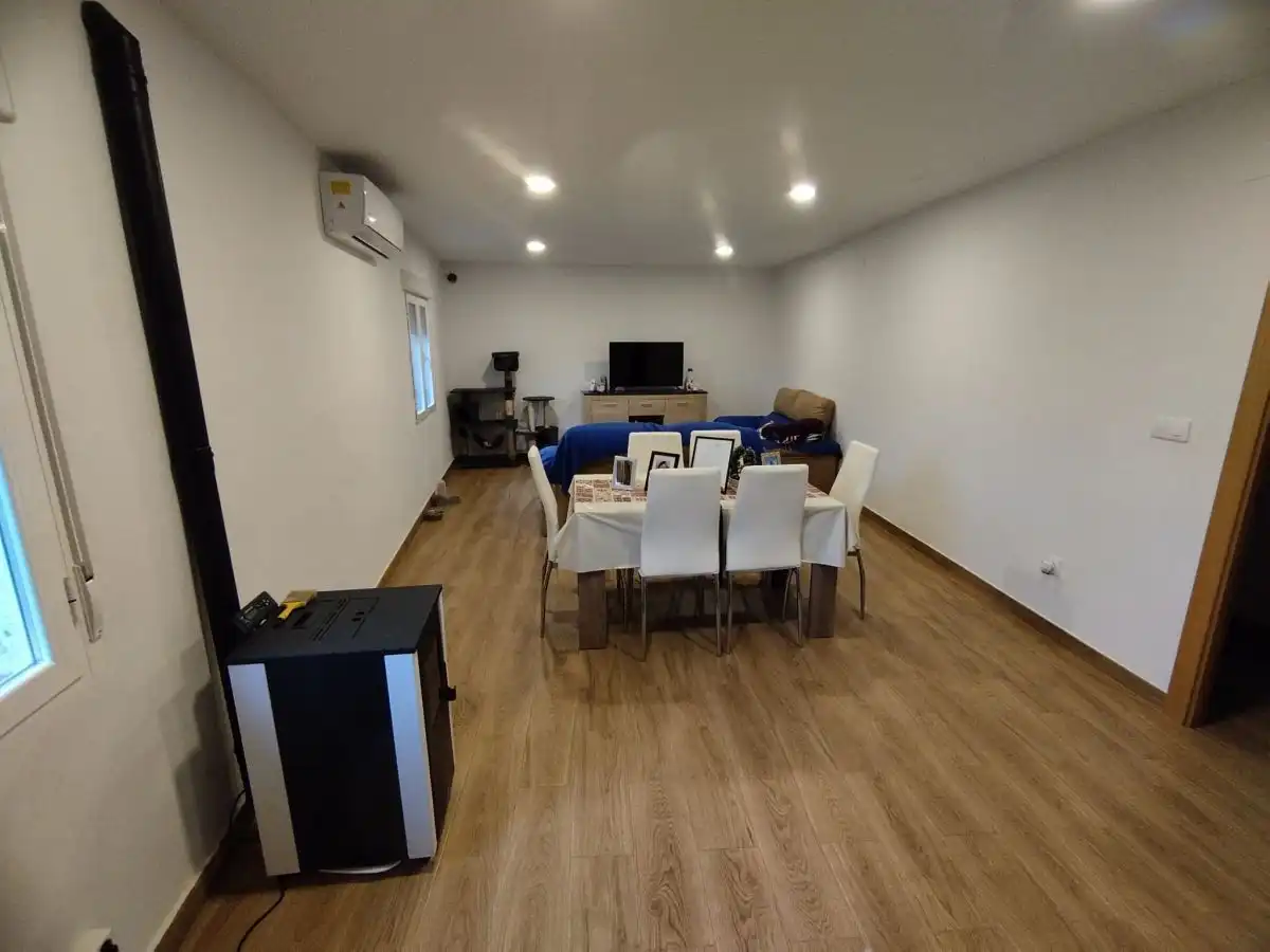 Houses for sale in Plasencia  with Air Conditioner