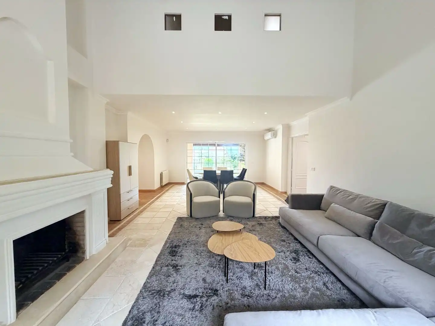 Sala de estar de Casa o chalet de alquiler en Benahavís con Aire acondicionado, Terraza y Trastero