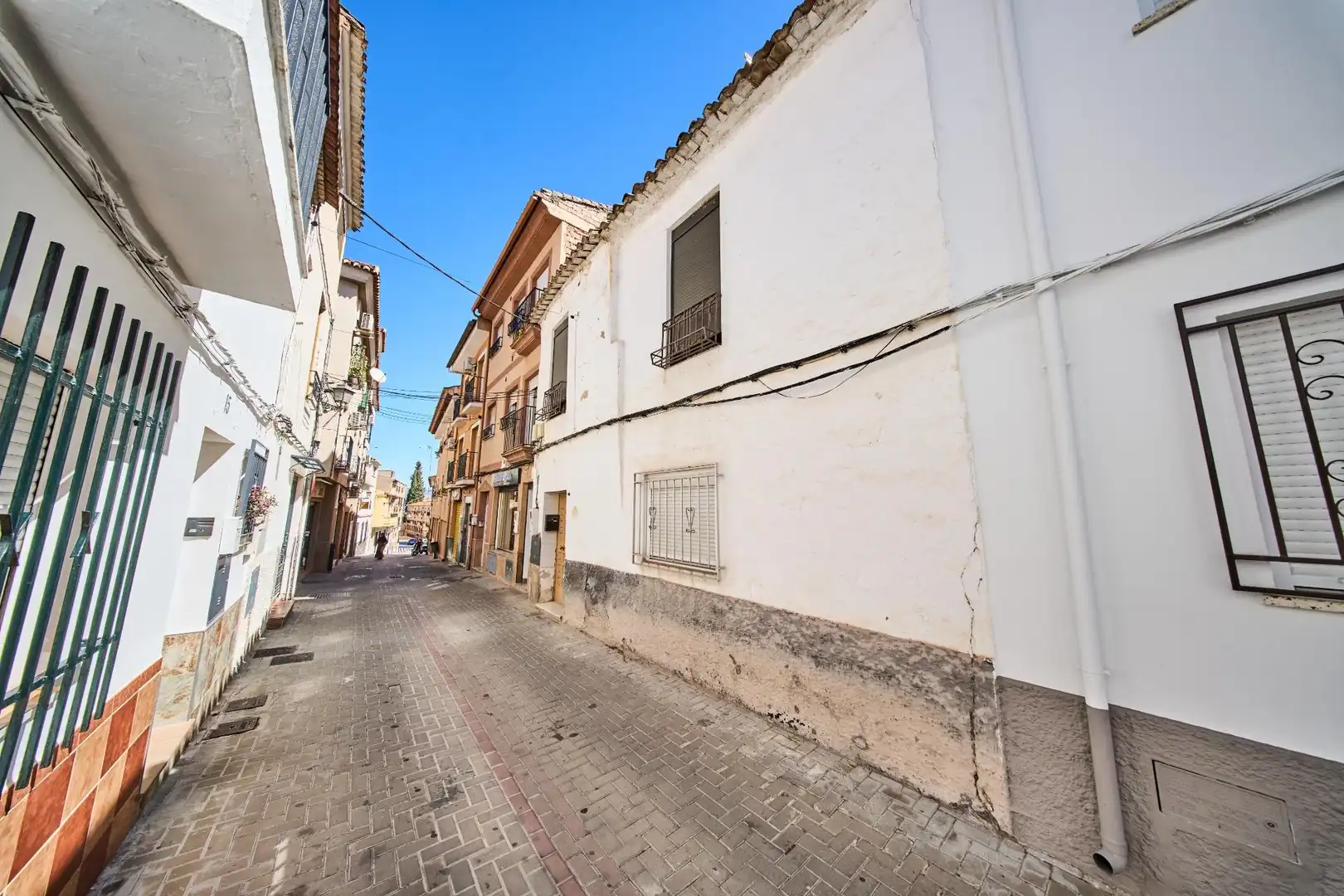 Vista exterior de Casa adosada en venda en Residencial Triana - Barrio Alto