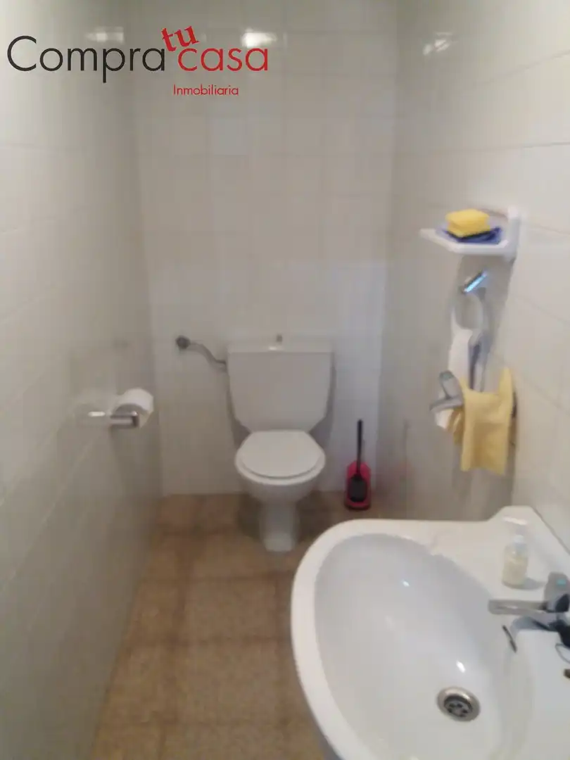 Badezimmer von Geschaftsraum zur Miete in Segovia