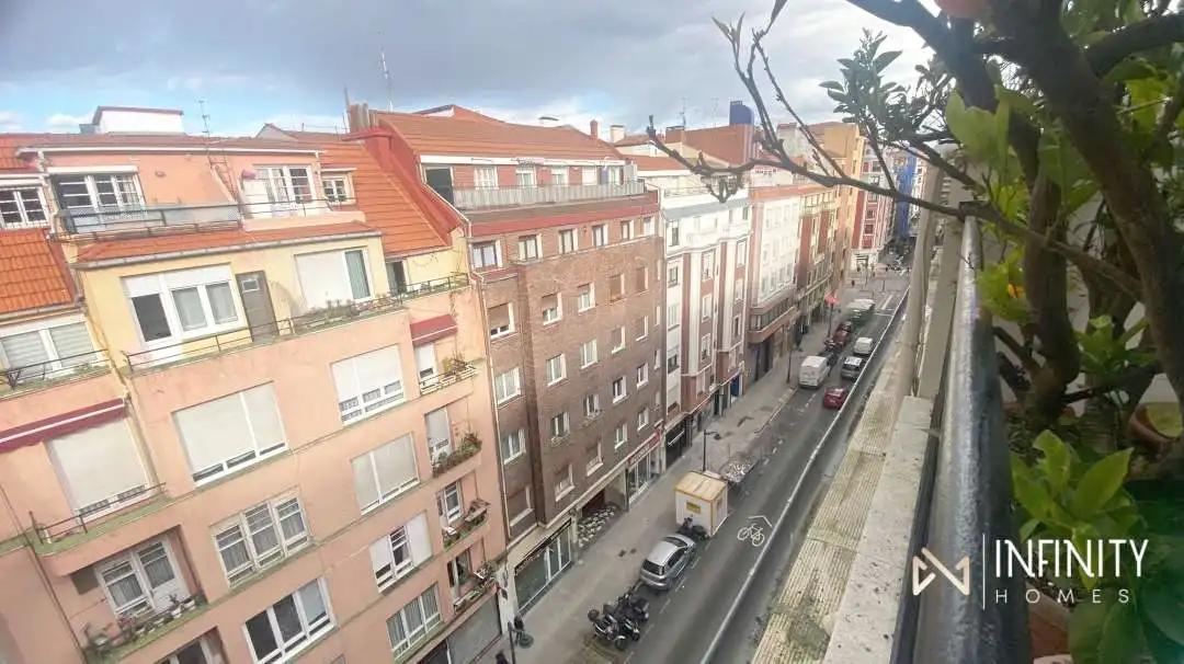 Vista exterior de Piso de alquiler en Bilbao  con Calefacción y Terraza