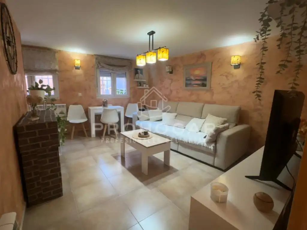 Sala de estar de Casa adosada en venta en Colmenar Viejo