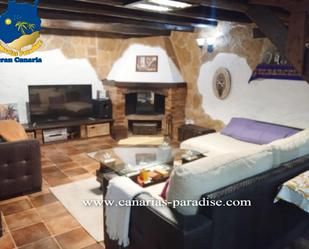 Living room of Country house for sale in Valleseco  with Air Conditioner, Private garden and Terrace