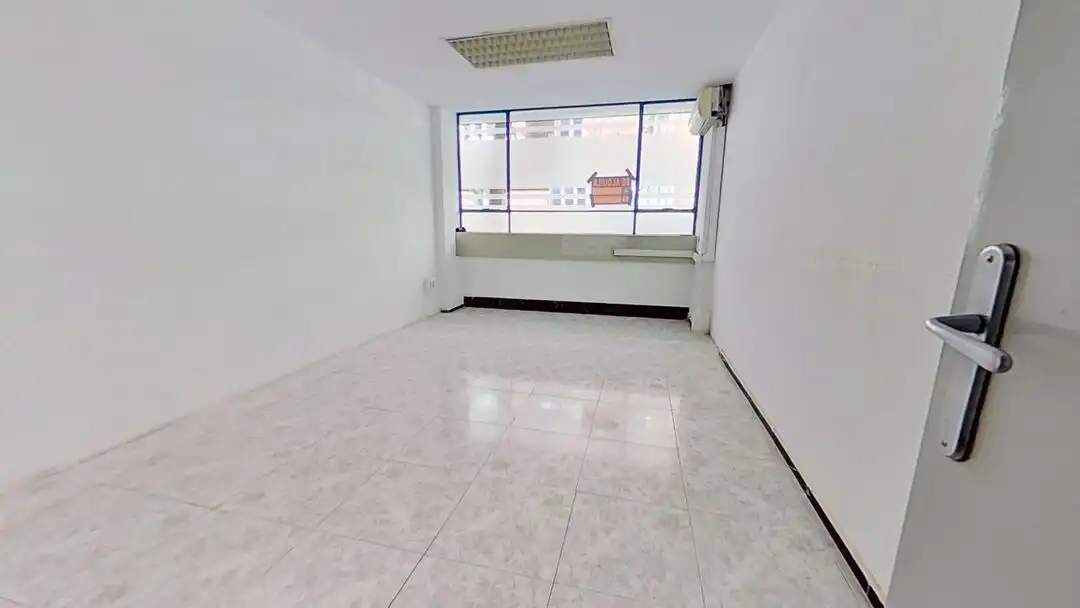 Office for rent in Madrid  with Air Conditioner and Heating