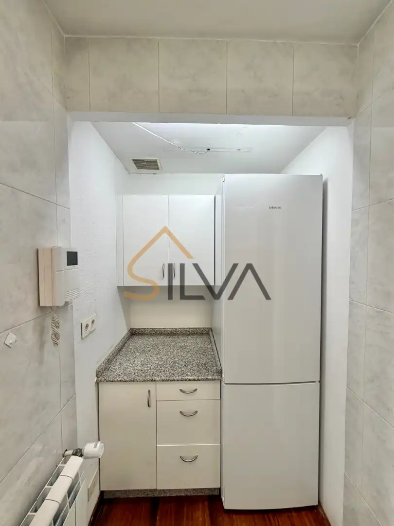 Cocina de Piso en venta en Lugo con Calefacción, Trastero y Amueblado