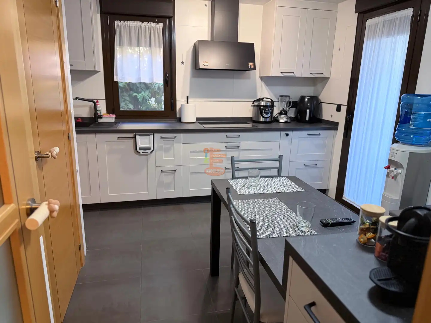 Kitchen of Houses for sale in Zaragoza  with Air Conditioner, Heating and Private garden