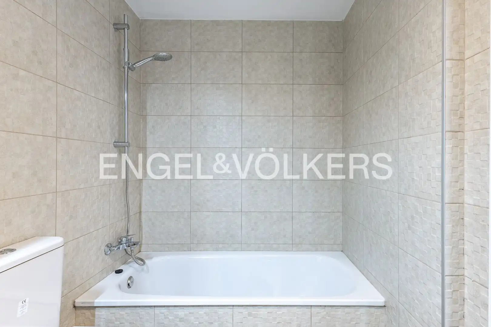 Appartamento con terrazza in affitto a Gorg - Progrés, imagen 10