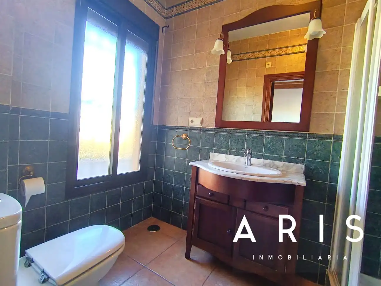 Badezimmer von Haus oder Chalet zur Miete in Alhaurín de la Torre mit Klimaanlage, Heizung und Privatgarten