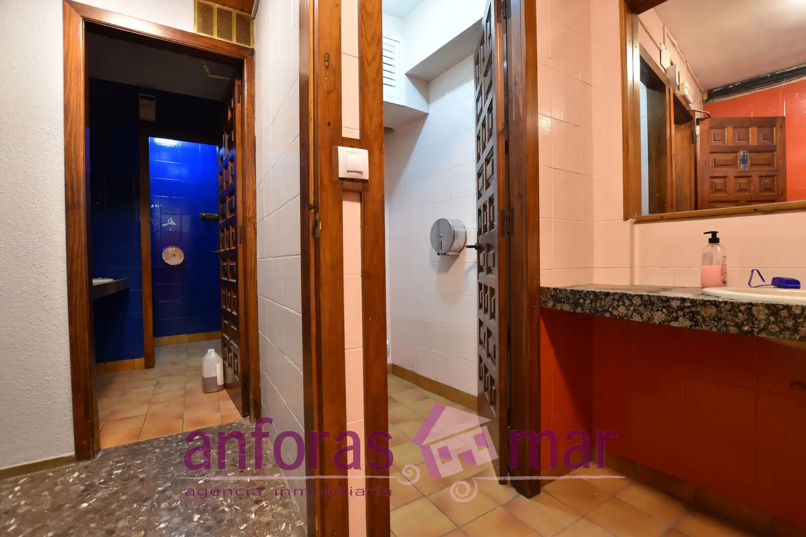 Badezimmer von Gebäude zum Verkauf in Torredembarra