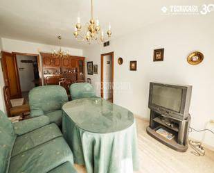 Living room of Flat for sale in  Granada Capital  with Heating and Balcony