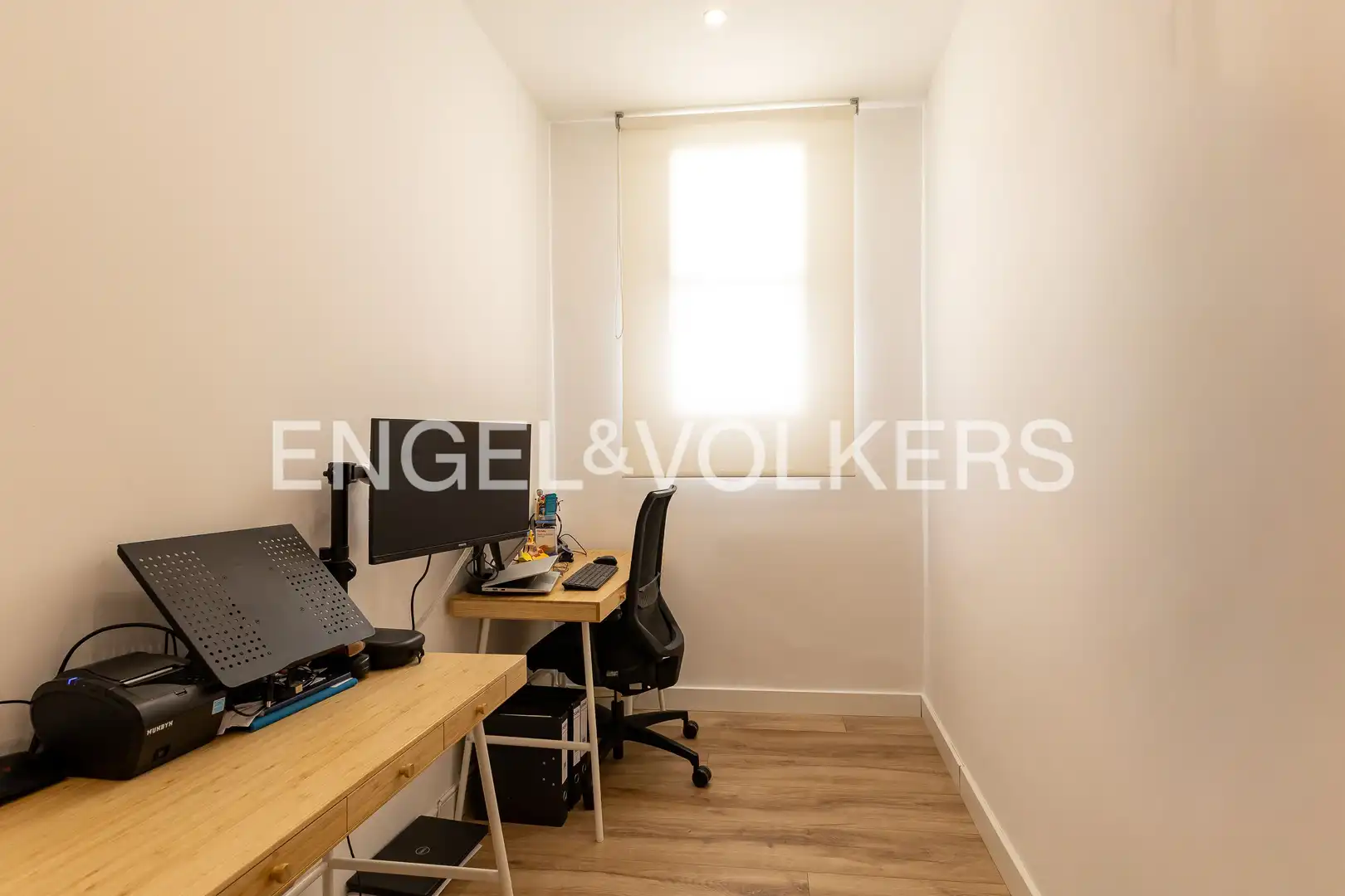 Flat for sale in Madrid  with Air Conditioner, Heating and Balcony