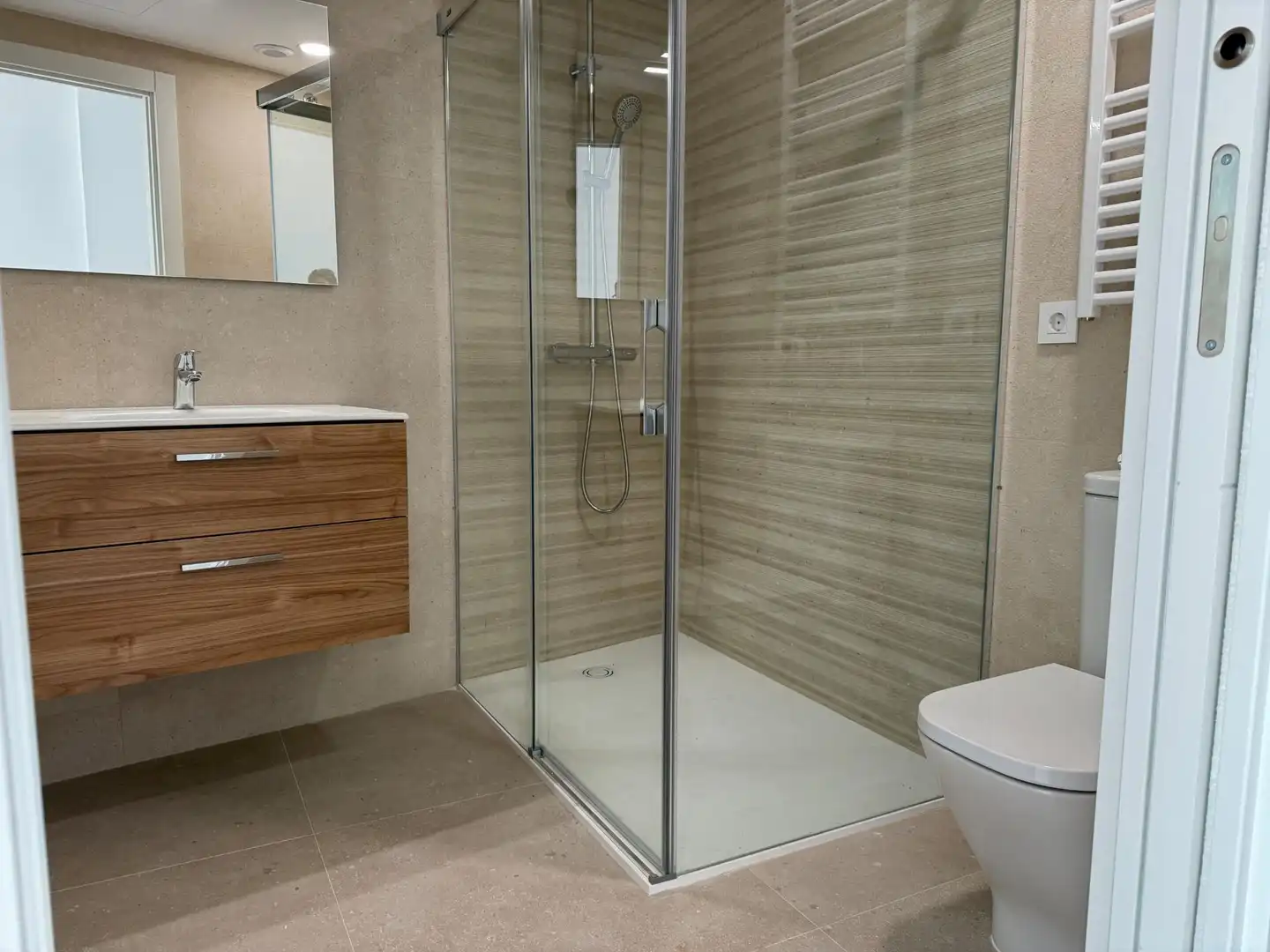 Bany de Pis de lloguer en Mollet del Vallès amb Aire condicionat, Calefacció i Parquet