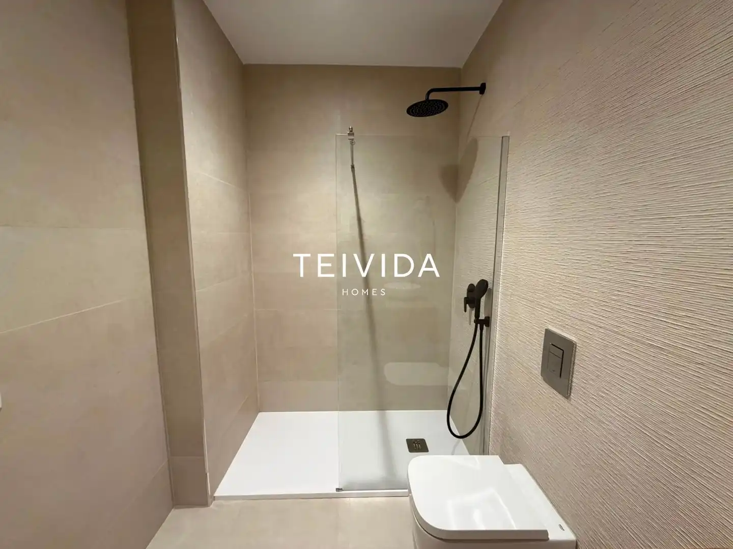 Bathroom of Flat for rent in Adeje  with Terrace, Swimming Pool and Furnished