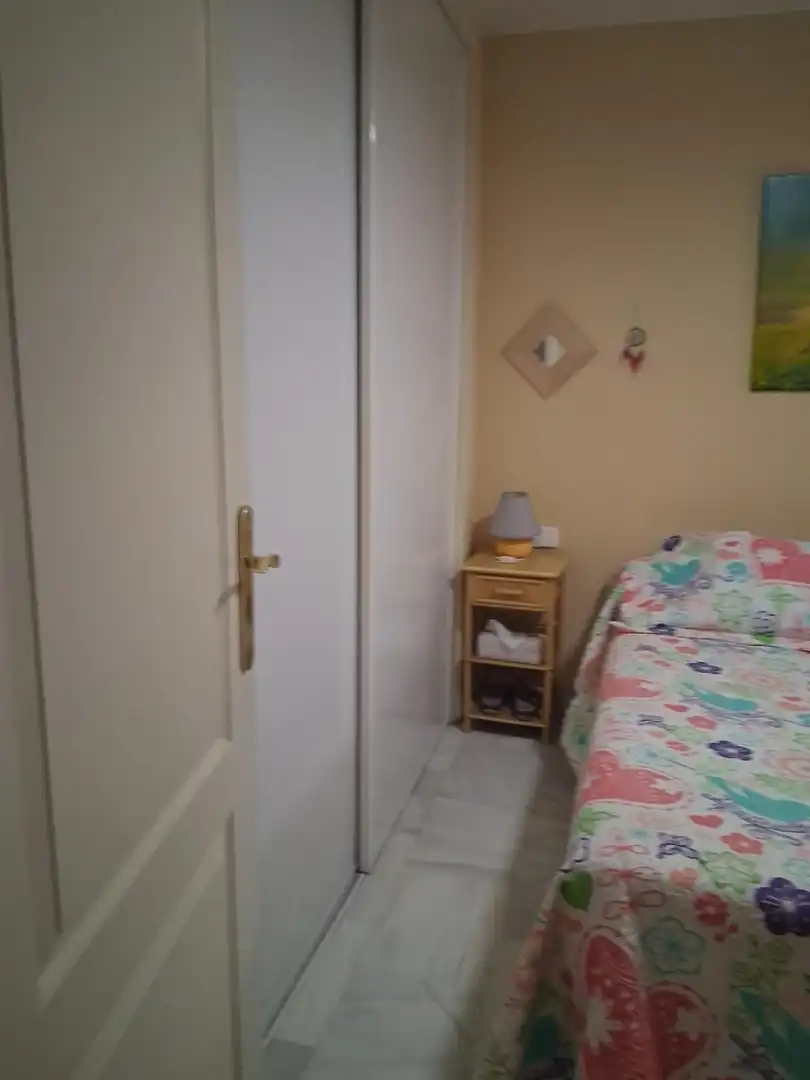 Dormitori de Apartament en venda en Roquetas de Mar amb Aire condicionat, Terrassa i Moblat