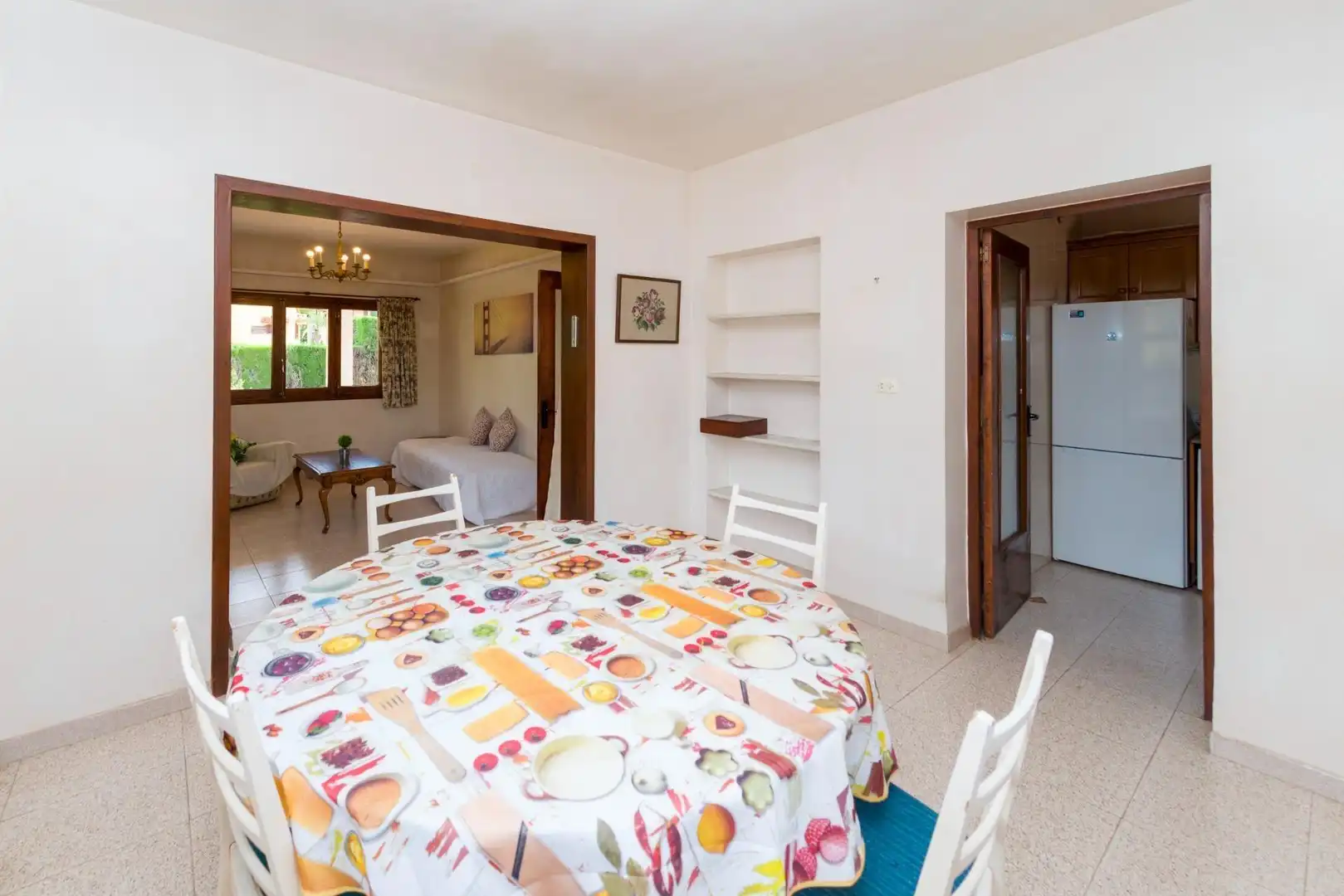 Menjador de Casa o xalet en venda en Benicasim / Benicàssim amb Jardí privat, Terrassa i Traster