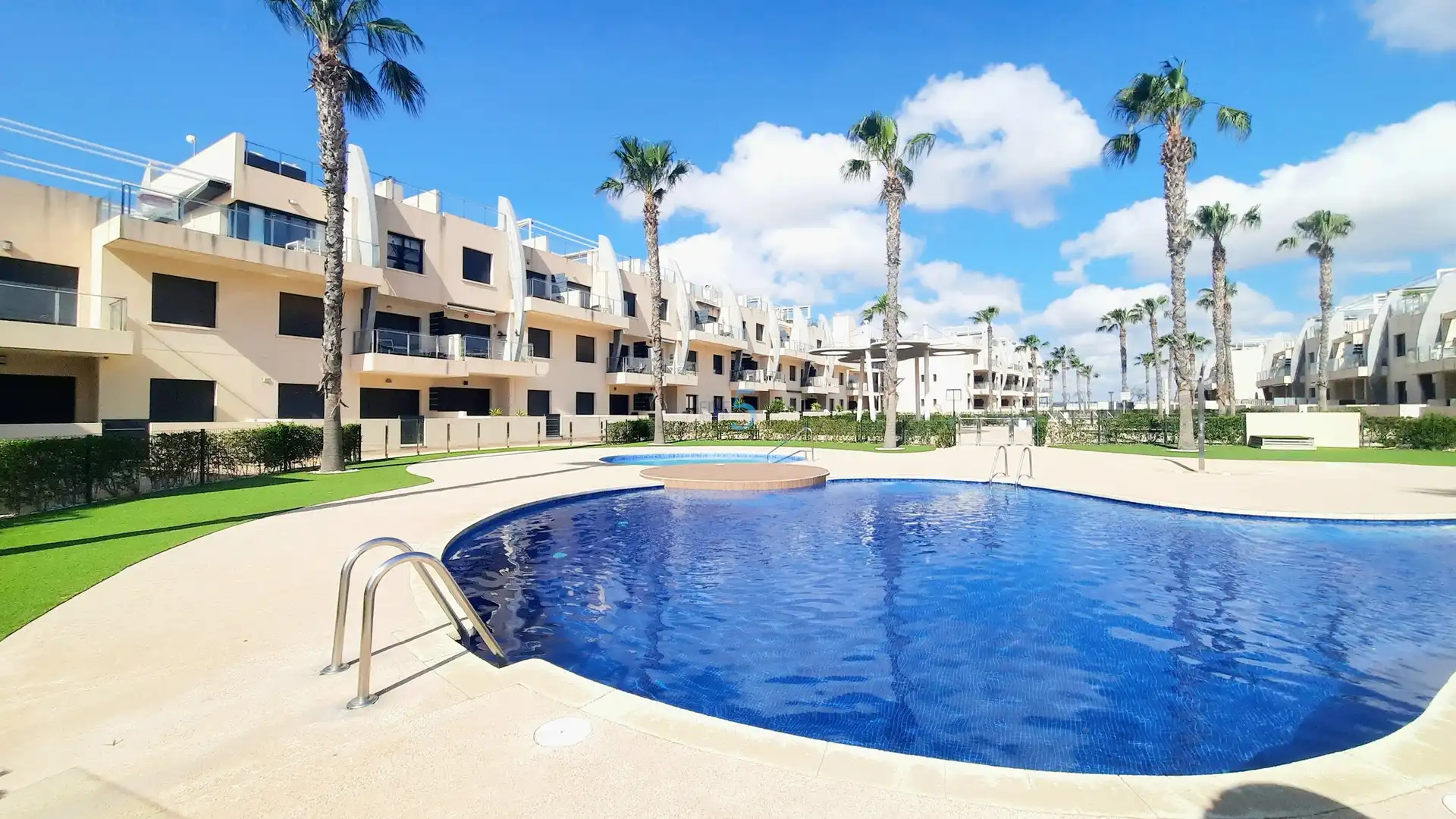 Swimming pool of Flat for sale in Pilar de la Horadada  with Air Conditioner, Heating and Swimming Pool