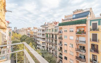 Vista exterior de Pis en venda en  Barcelona Capital amb Aire condicionat, Calefacció i Parquet