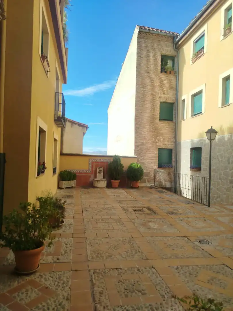 Vista exterior de Pis en venda en Ávila amb Calefacció, Traster i Moblat