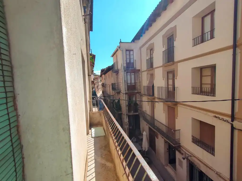 Casa rústica amb terrassa en venda a Valderrobres, imagen 7