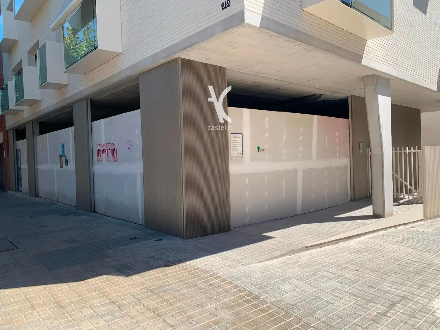 Local comercial en venda a Gran Via de Lluis Companys, imagen 2