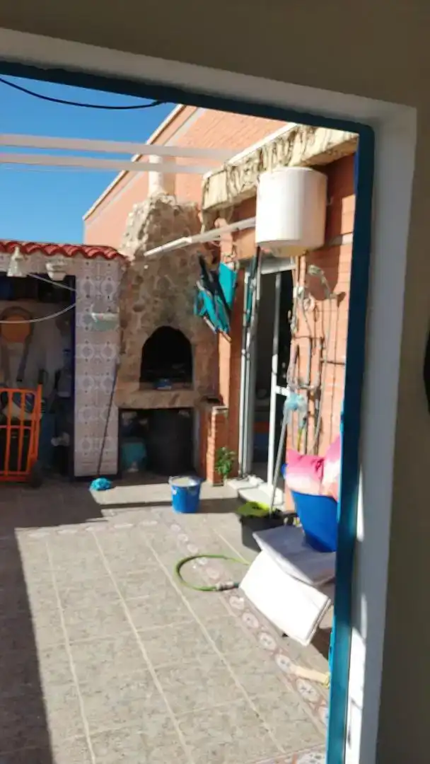 Dachboden zur Miete in Almería mit Klimaanlage, Abstellraum und Möbliert