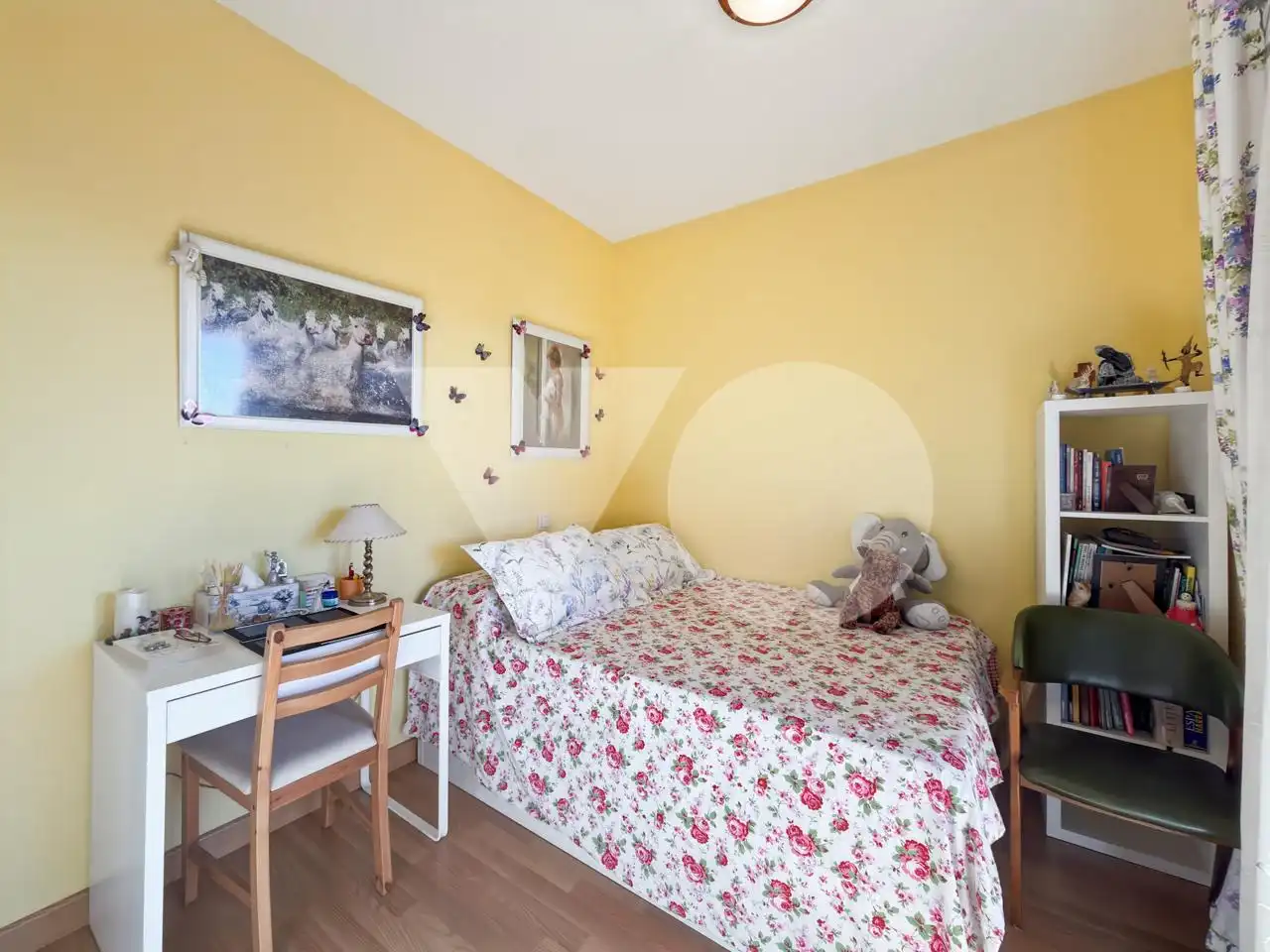 Bedroom of Flat for sale in Fuencarral - El Pardo