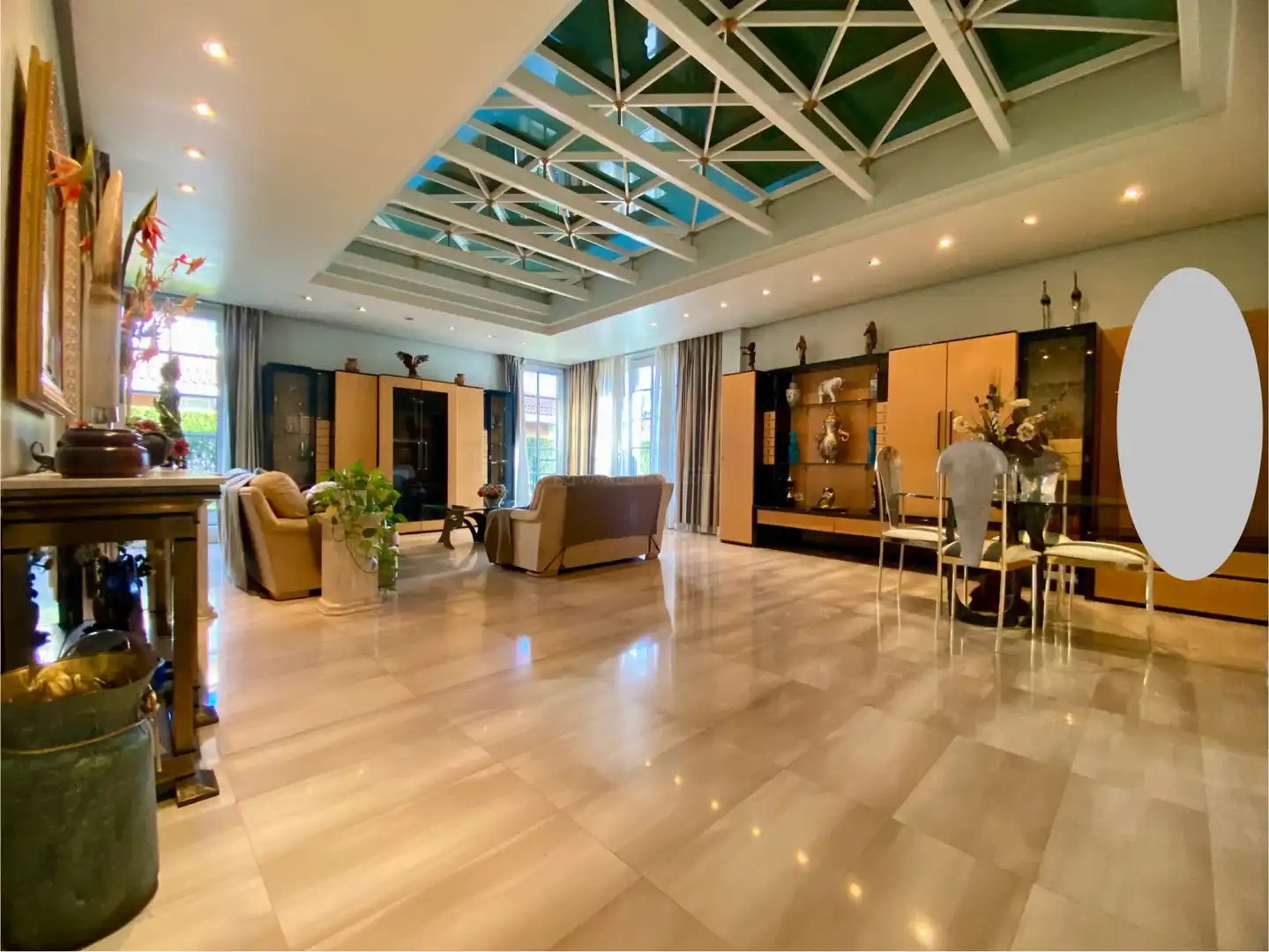 Sala d'estar de Casa o xalet en venda en  Logroño amb Calefacció, Jardí privat i Terrassa