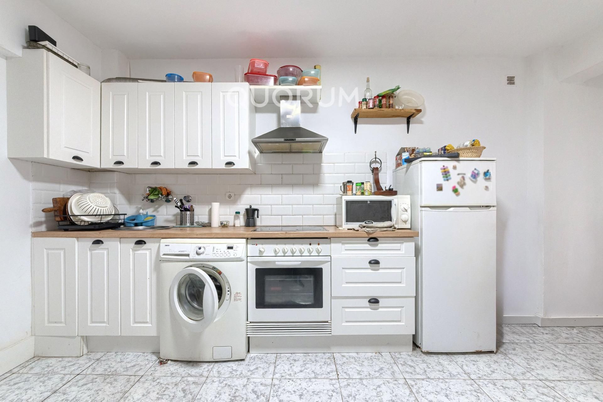 Cuina de Pis en venda en Basauri  amb Calefacció i Balcó