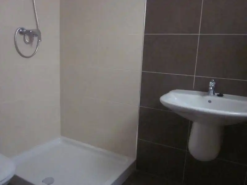 Badezimmer von Wohnung zum Verkauf in Elche / Elx mit Klimaanlage, Heizung und Balkon