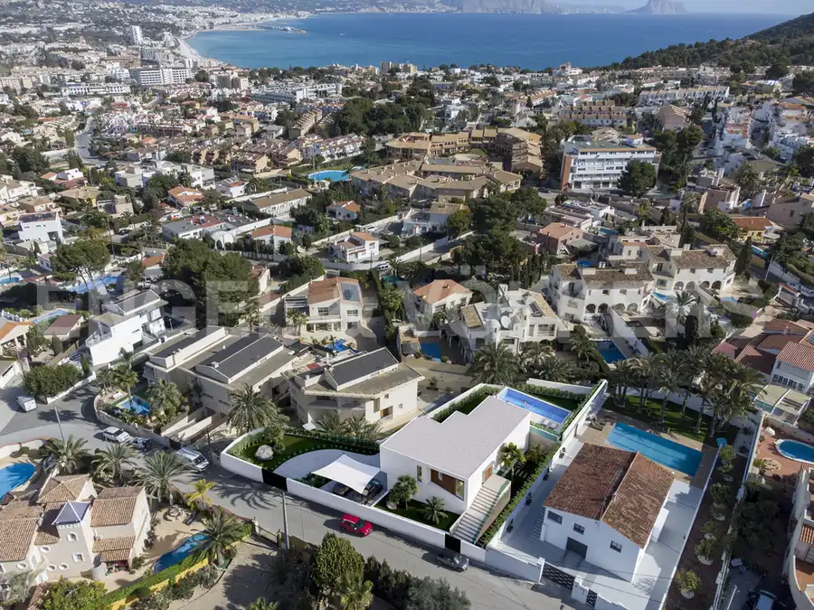 Vista exterior de Casa o chalet en venta en L'Alfàs del Pi con Aire acondicionado y Piscina