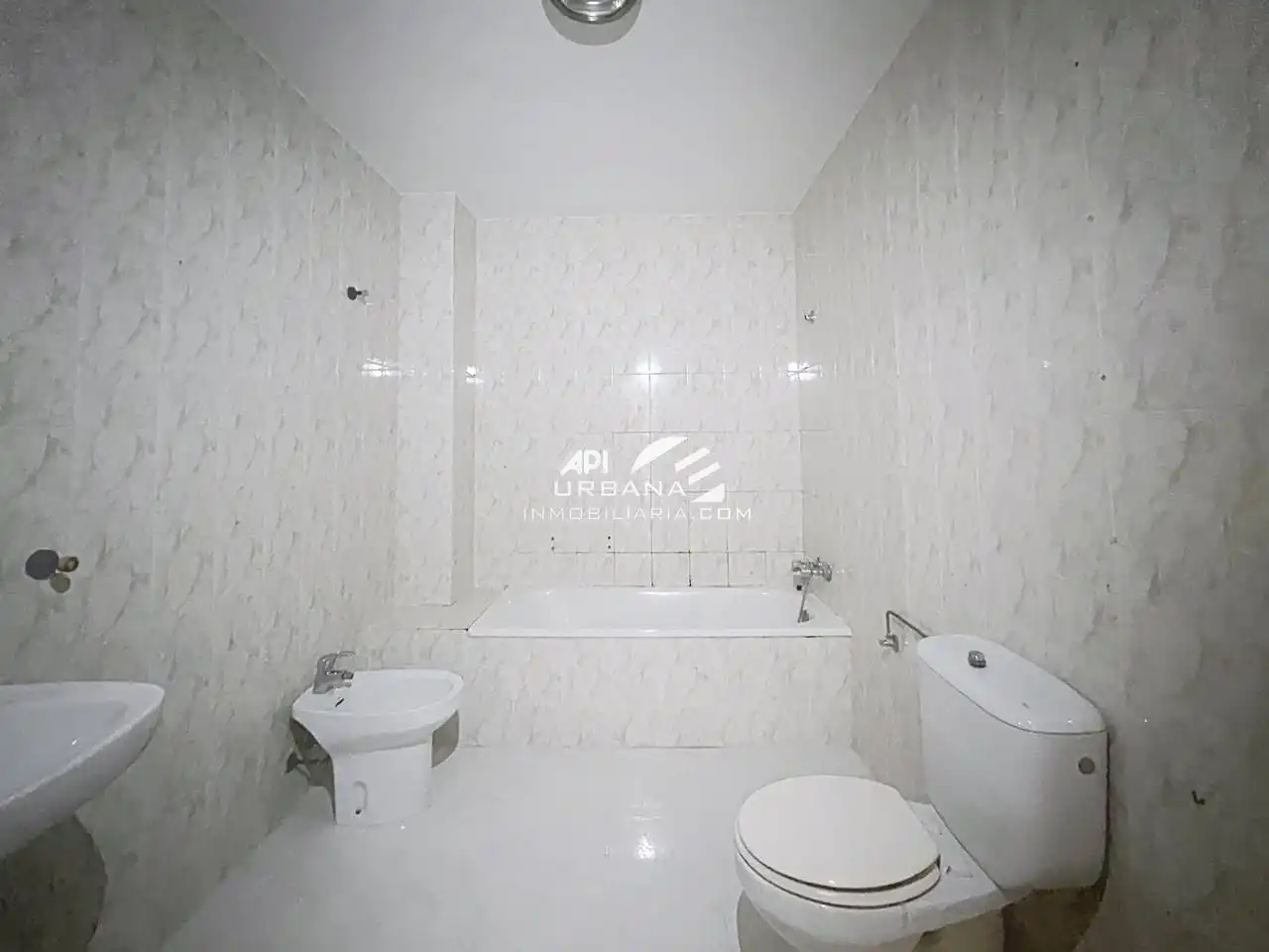 Bathroom of Ground floor for sale in Puente Genil