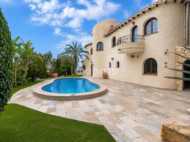 Detached house with balcony for sale in Altea la Vella