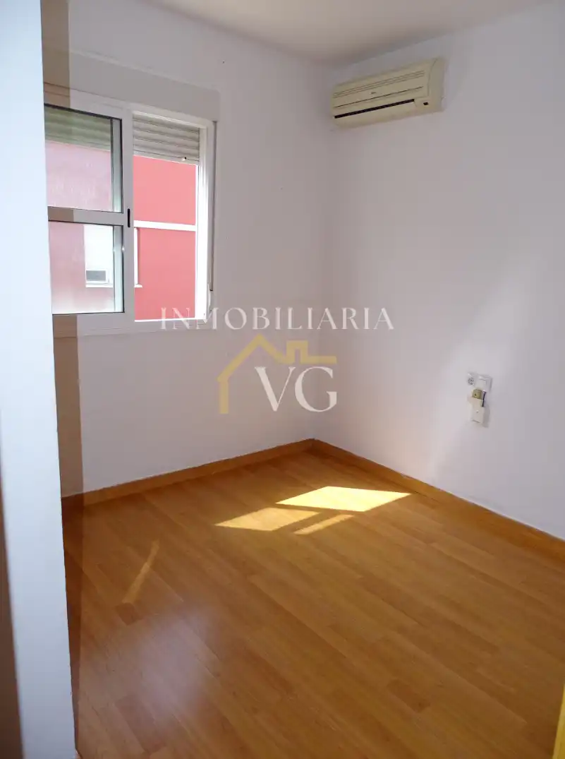 Terraced house for sale in Gerena