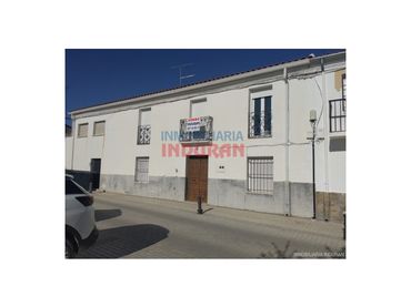 Casa en venda a Casatejada