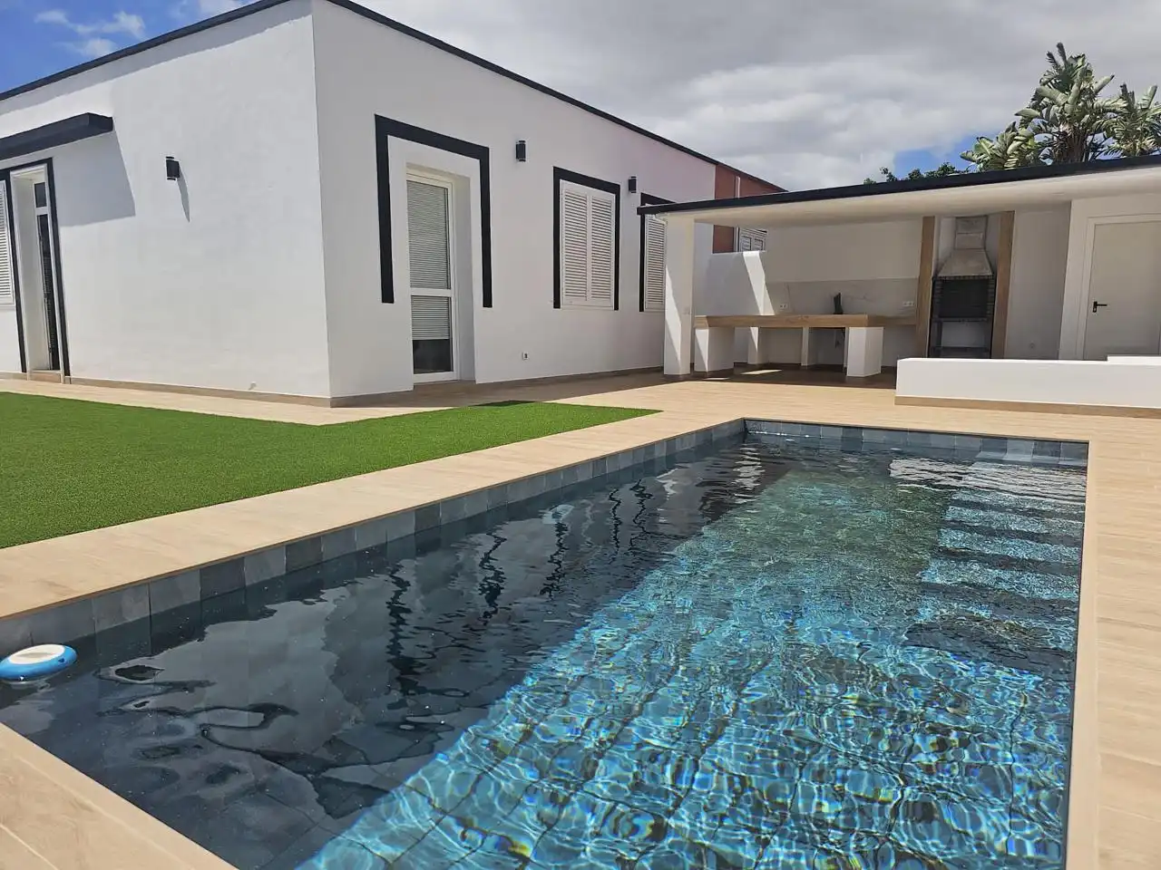 Piscina de Casa o chalet en venta en Arona