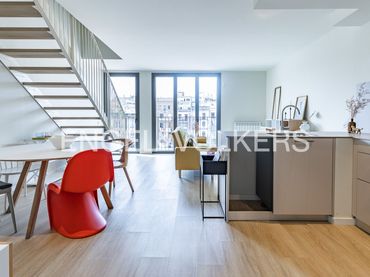 Duplex con balcone in vendita a Eixample