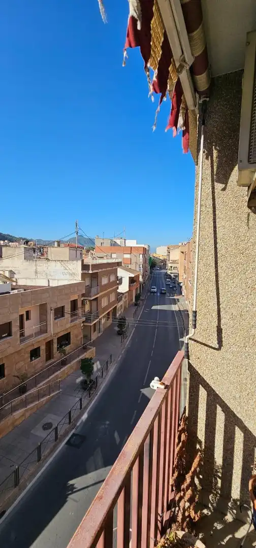 Vista exterior de Casa o xalet en venda en Murcia amb Moblat i Balcó