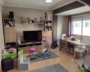 Living room of Apartment for sale in Ourense Capital   with Heating, Storage room and Balcony