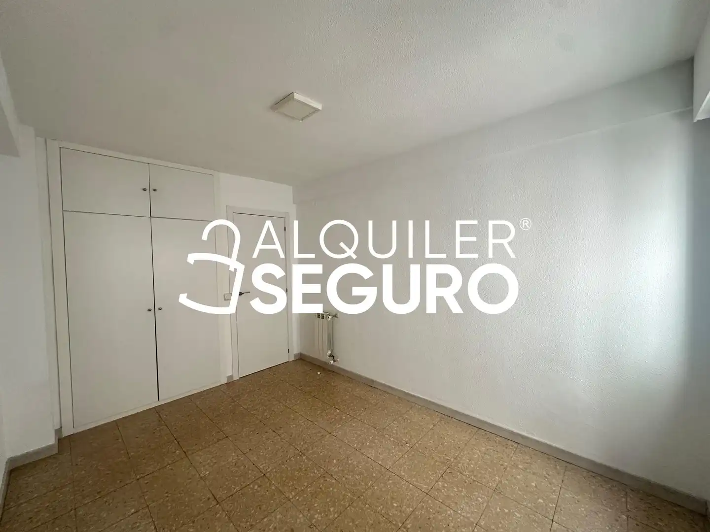 Schlafzimmer von Wohnung zur Miete in Madrid mit Heizung und Terrasse