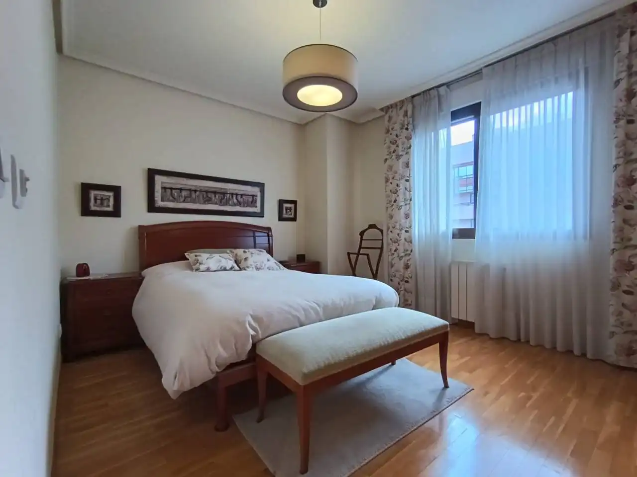 Schlafzimmer von Wohnung zum Verkauf in Burgos mit Heizung, Parkett und Terrasse