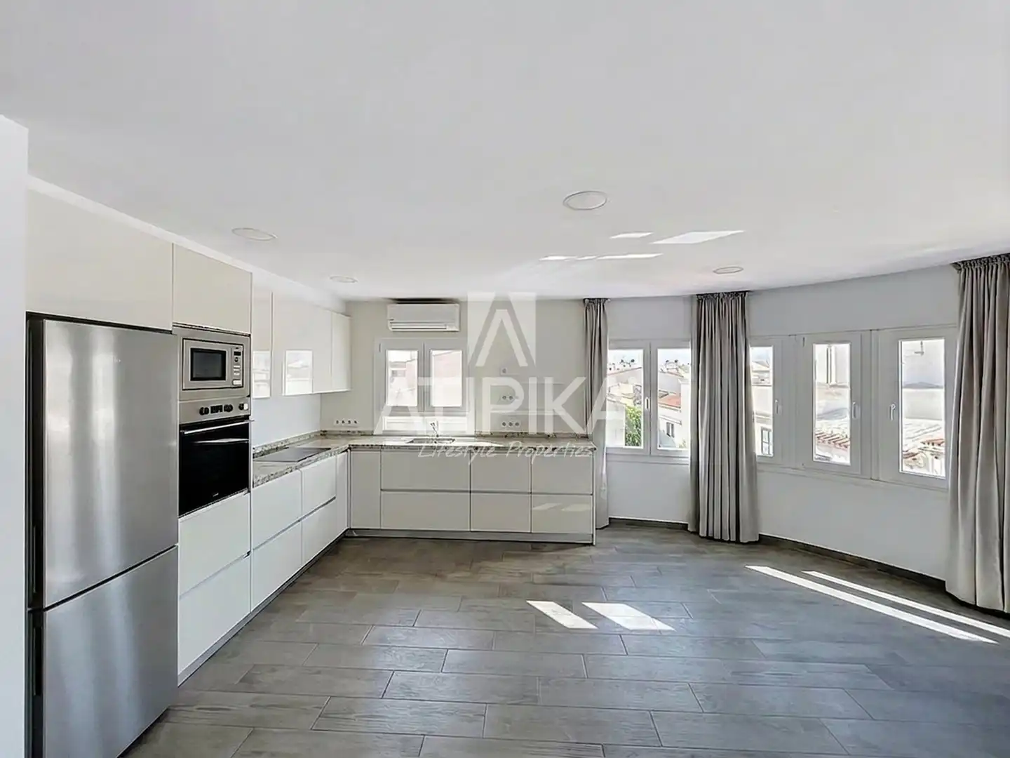 Kitchen of Flat for sale in Maó - Mahón  with Air Conditioner, Terrace and Furnished