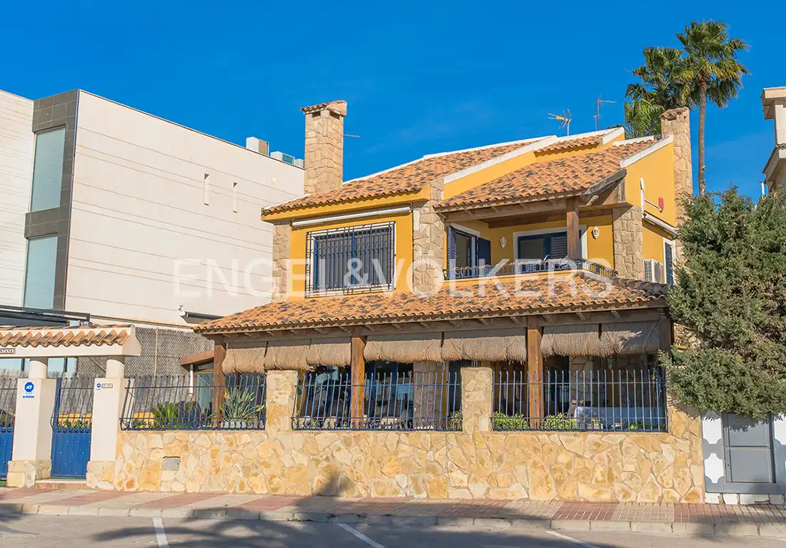 Casa o xalet en venda a Avenida Santiago Bernabéu, Calas Santiago Bernabéu