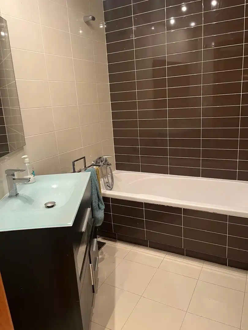 Baño de Piso de alquiler en Torrent con Parquet y Piscina comunitaria