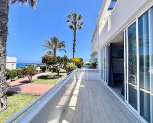 Exterior view of Apartment to rent in Orihuela  with Air Conditioner, Terrace and Swimming Pool