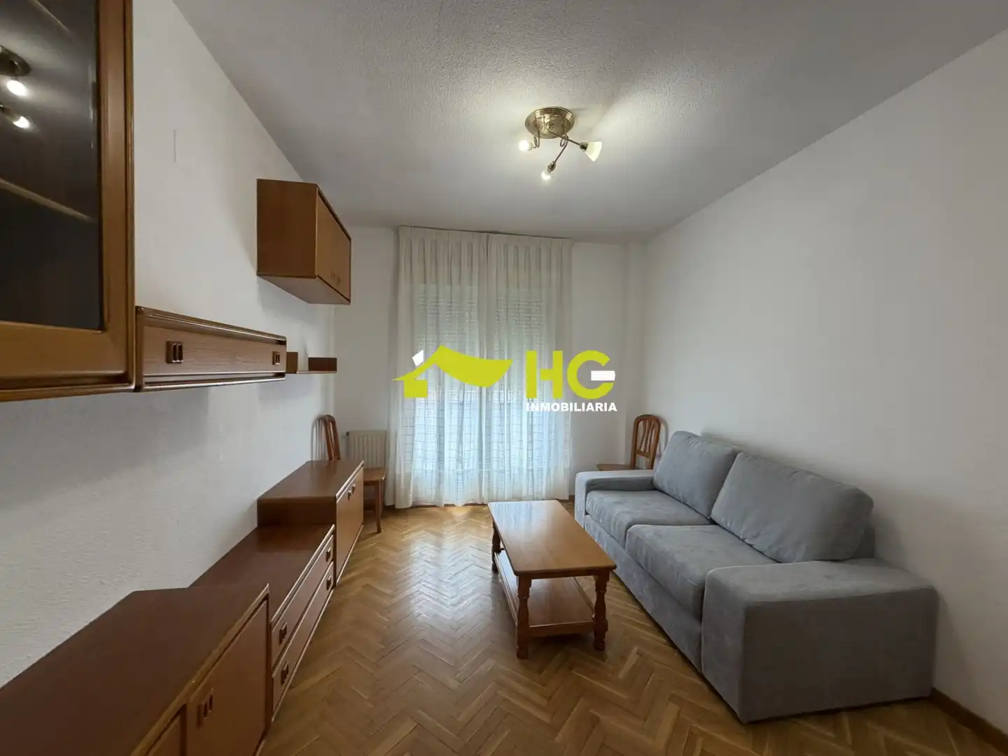 Living room of Flat for rent in Villaviciosa de Odón  with Heating, Parquet flooring and Furnished