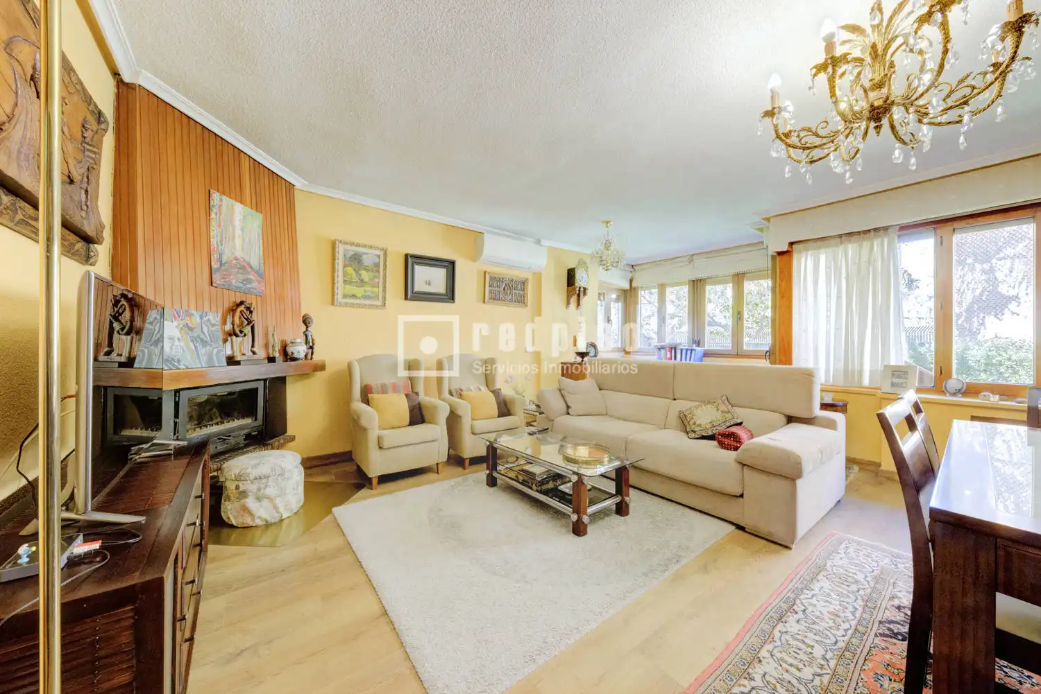 Sala d'estar de Casa o xalet en venda en Estación