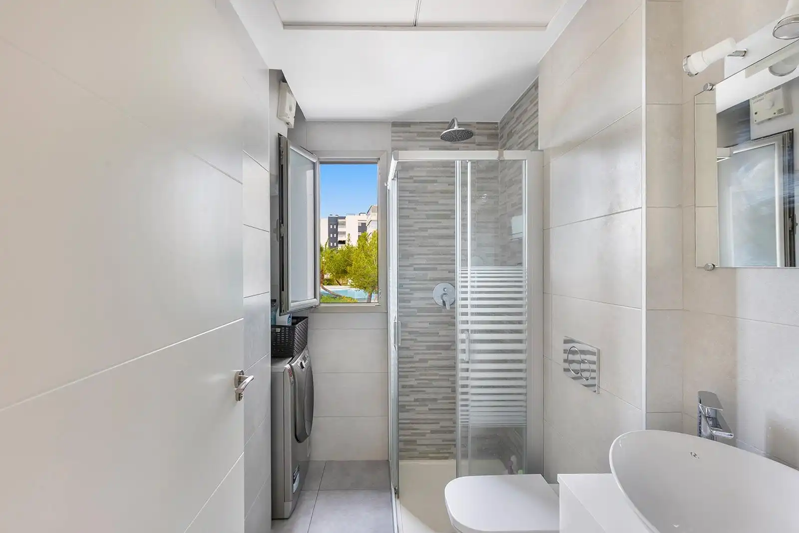 Apartamento con piscina en venta en Calle CLAVO, imagen 28