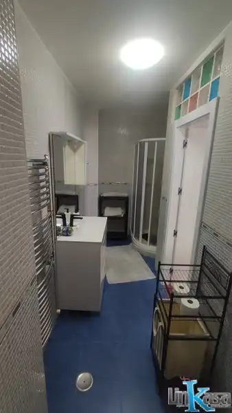 Bany de Pis en venda en Linares amb Moblat i Balcó
