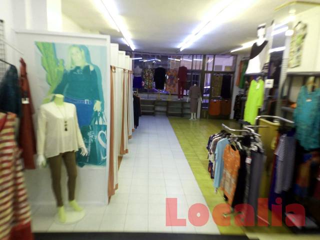Local comercial en Alquiler en Lasaga Larreta en El Parque - Zapatón