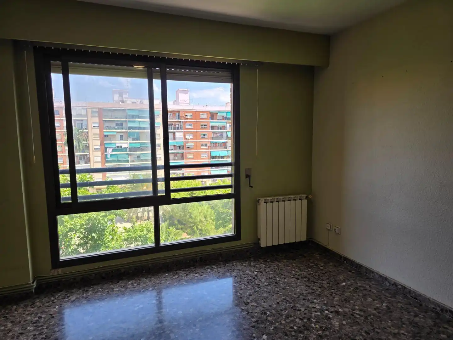 Bedroom of Flat for rent in Valencia  with Heating